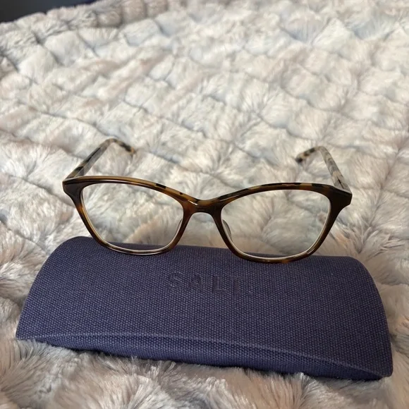 SALT. Optics June Frames in Chestnut Bisque Women’s Tortoise - Picture 4 of 10